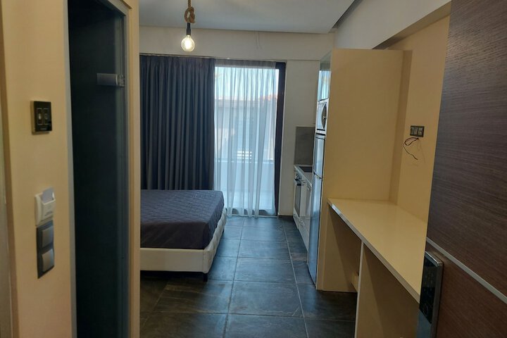 Room 17 of 106