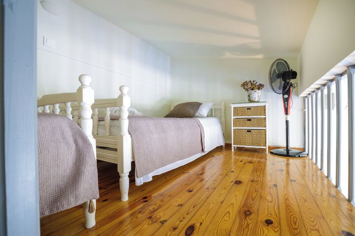 Room 8 of 44