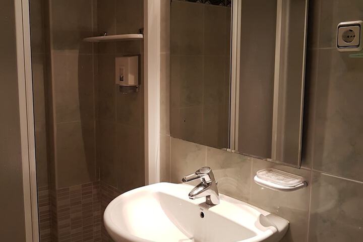 Clean Restrooms