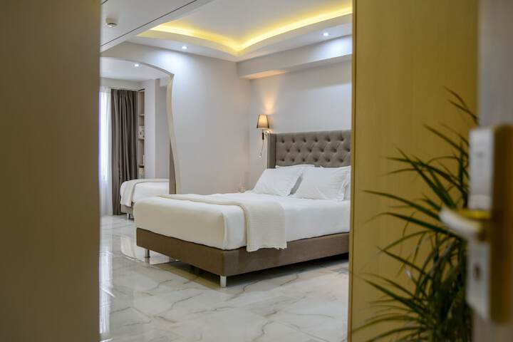 Room 19 of 120
