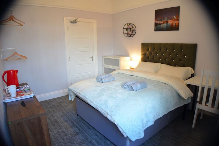 Room 16 of 46