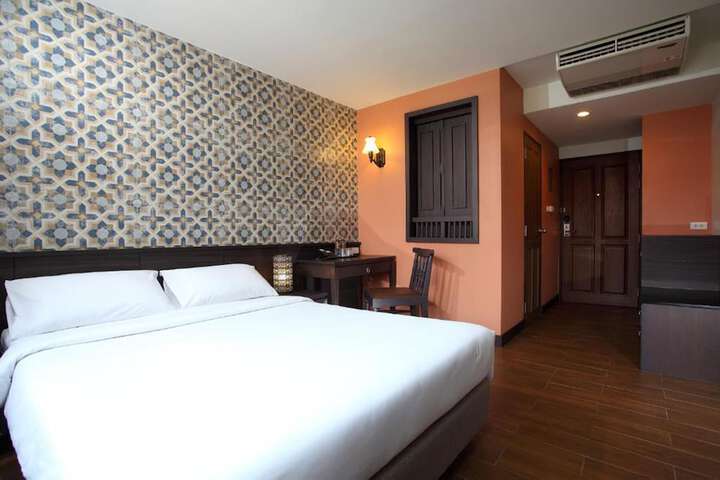 Room 36 of 98