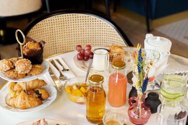 Breakfast/Coffee Service 39 of 78