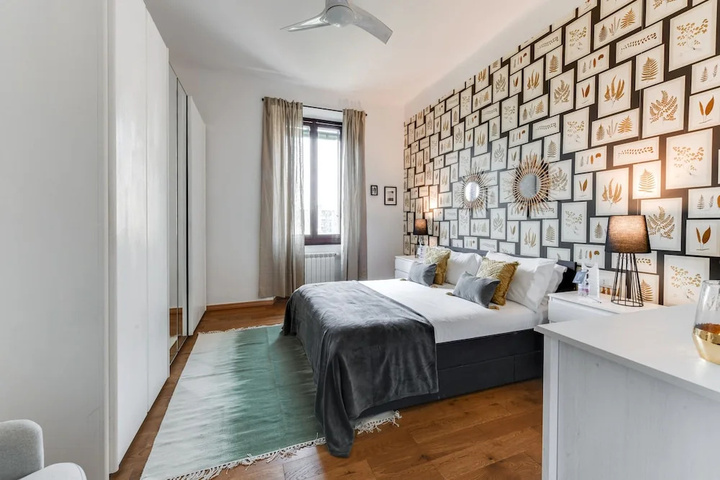 Room 5 of 14