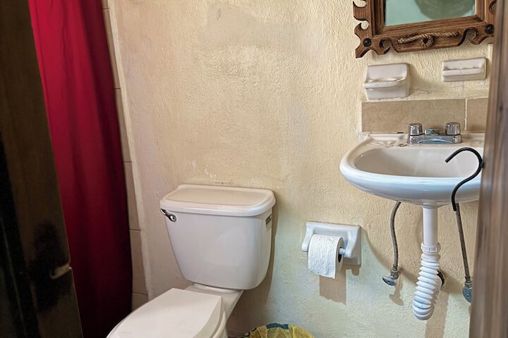 Room 43 of 82