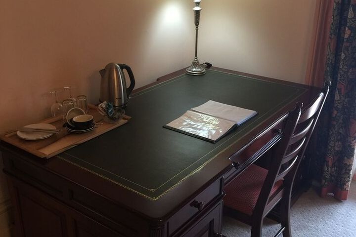 Room 10 of 66