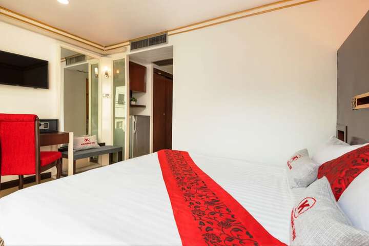 Room 5 of 23