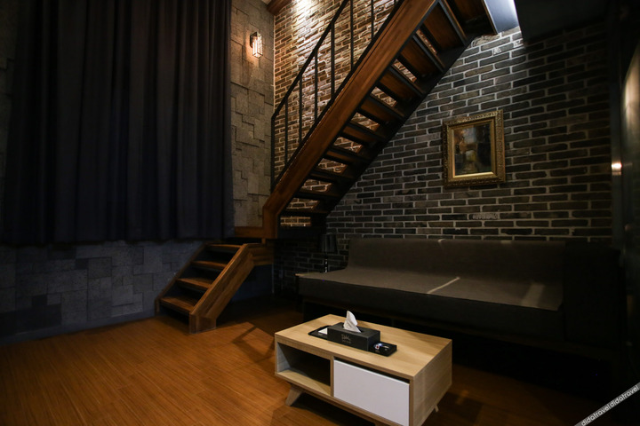 Room 59 of 91