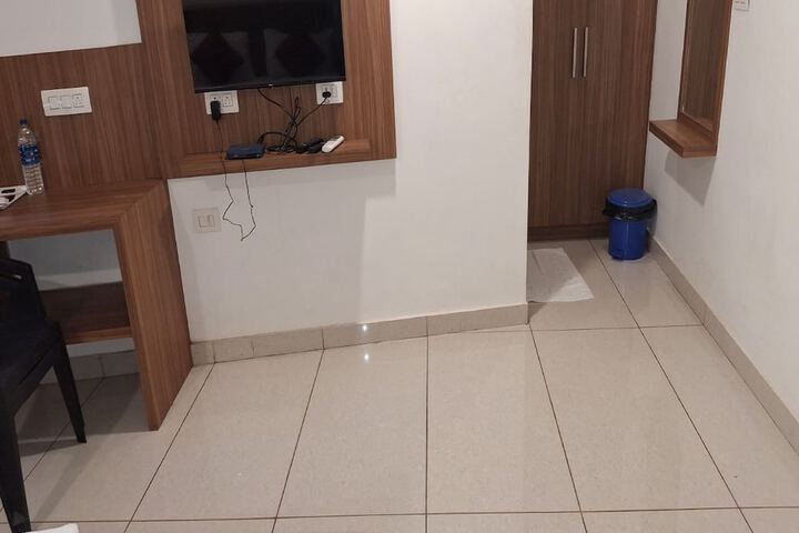 Room 7 of 26