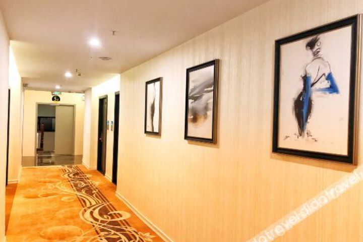 Hotel Interior 7 of 10