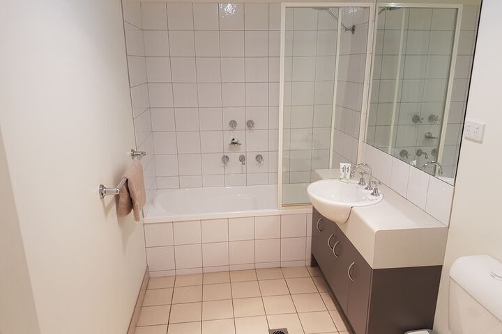 Room 13 of 19