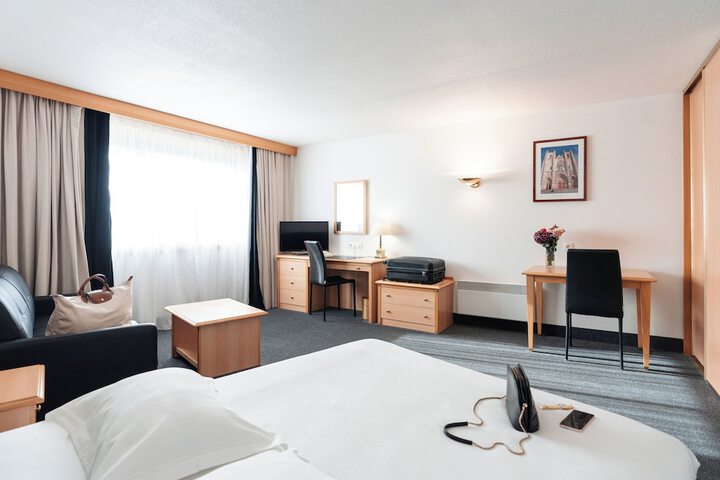 Room 29 of 155