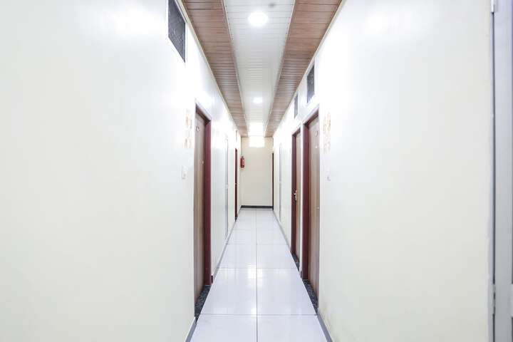 Hotel Interior 4 of 28