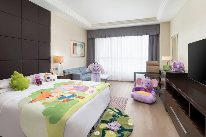 Room 21 of 68