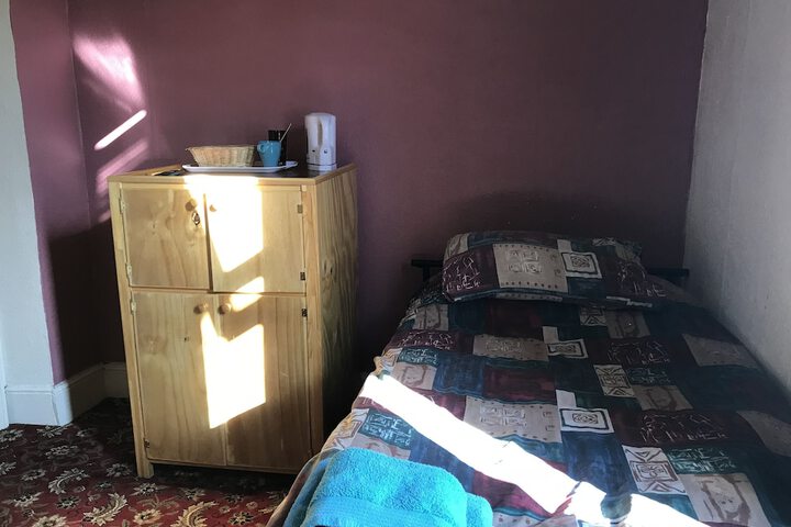 Room 6 of 34