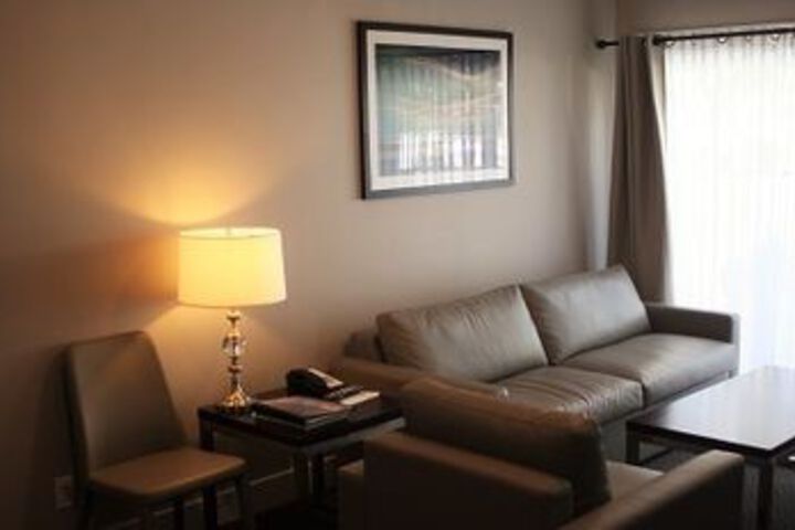 Room 34 of 38