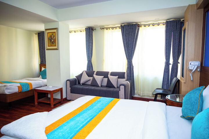 Room 2 of 16