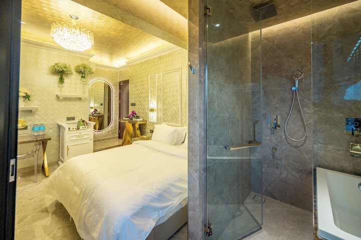 Room 70 of 285
