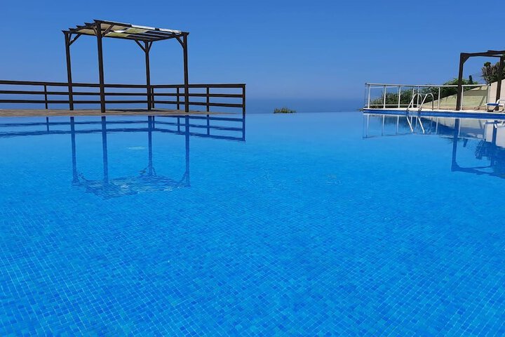 Pool 48 of 86