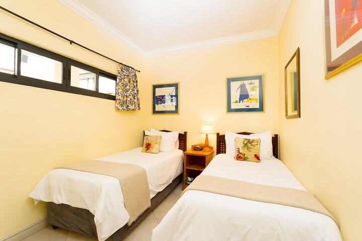 Room 15 of 52