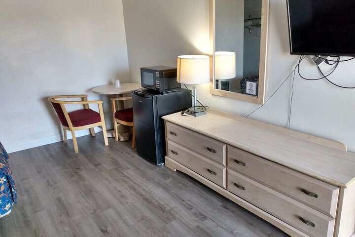 Standard Double Room (1 of 31)