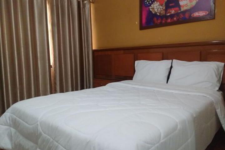 Room 34 of 43