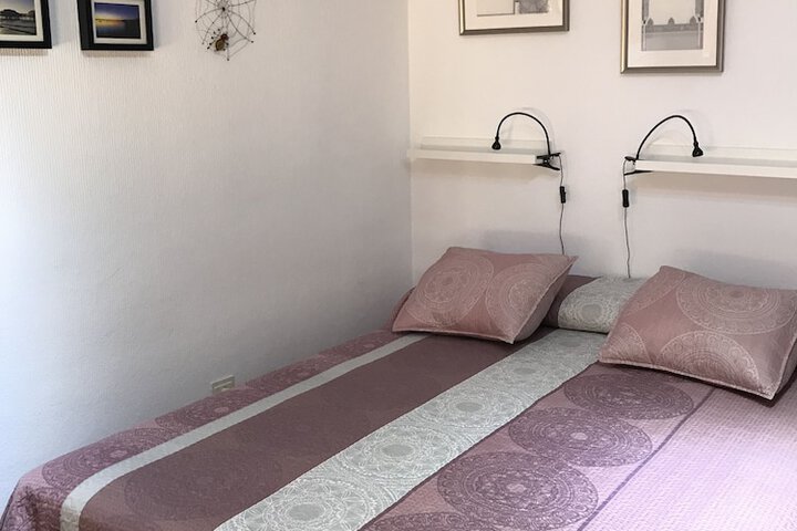 Room 6 of 19