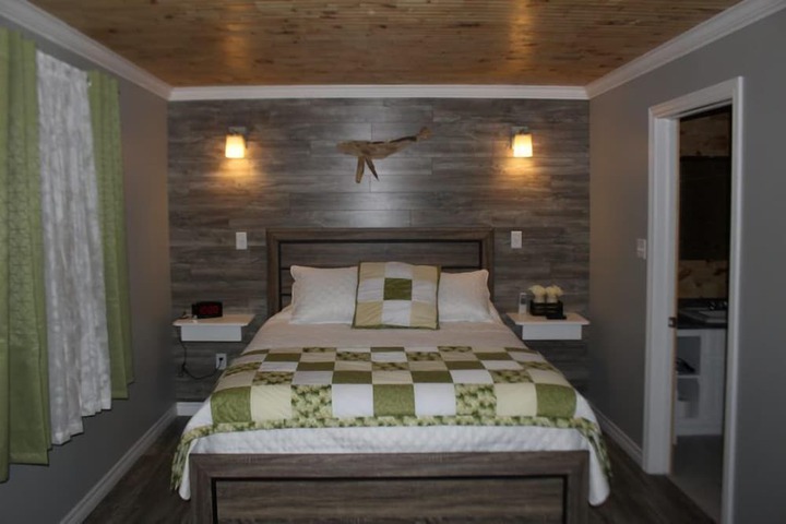 Room 13 of 35