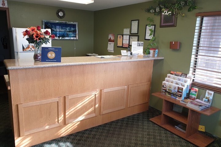 Entrance & Lobby
