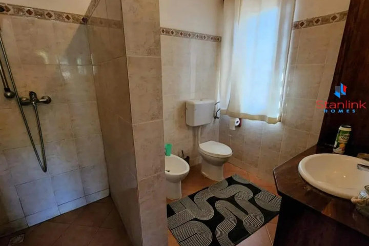 Room 7 of 14