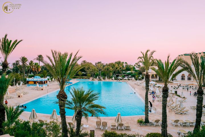 Pool Hotel