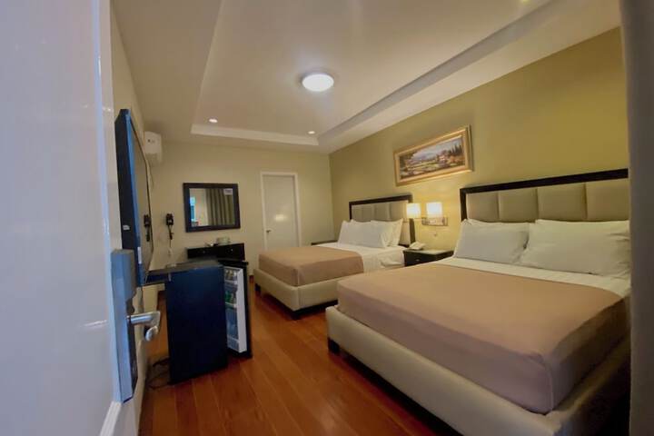 Room 8 of 49