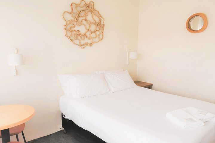 Room 47 of 99