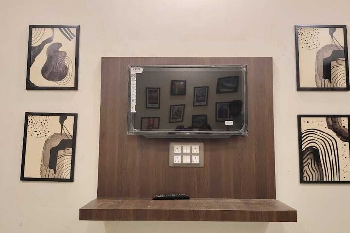 Room 8 of 46