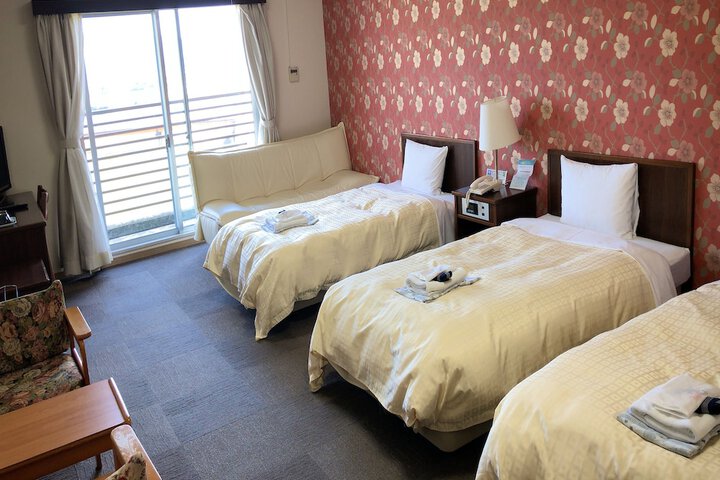 Room 14 of 42