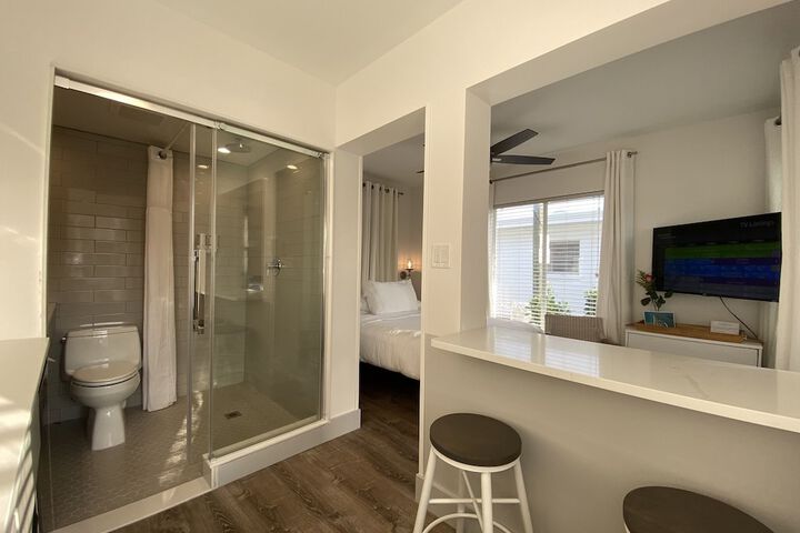 Room 167 of 236