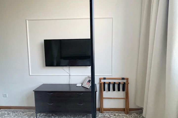 Room 21 of 29