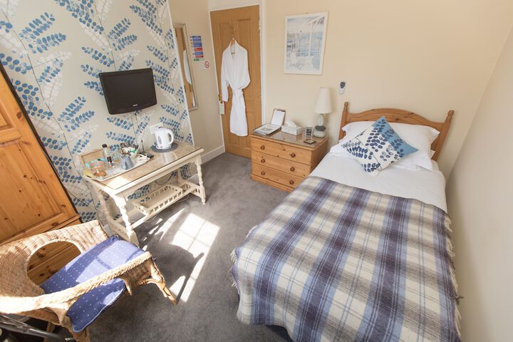 Room 15 of 30