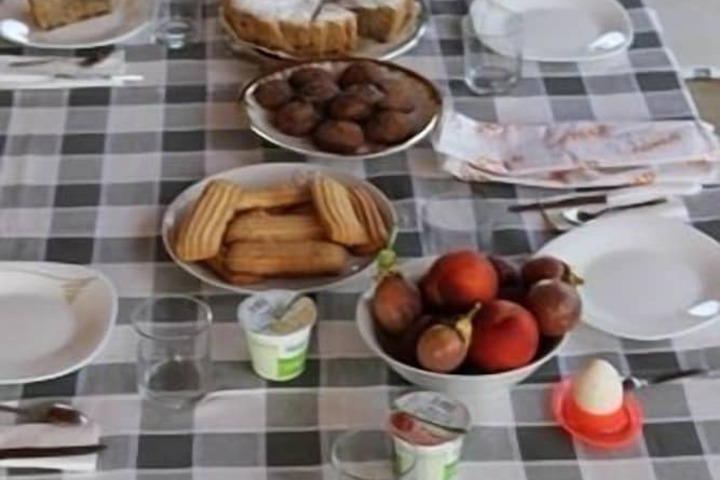 Breakfast area