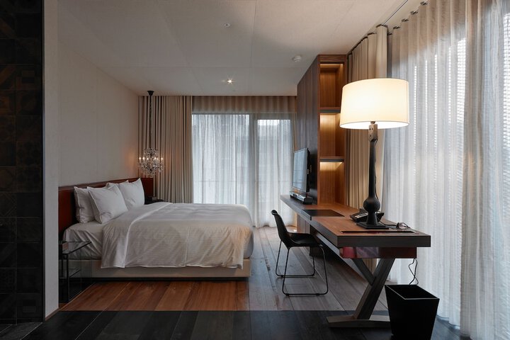 Room 12 of 70
