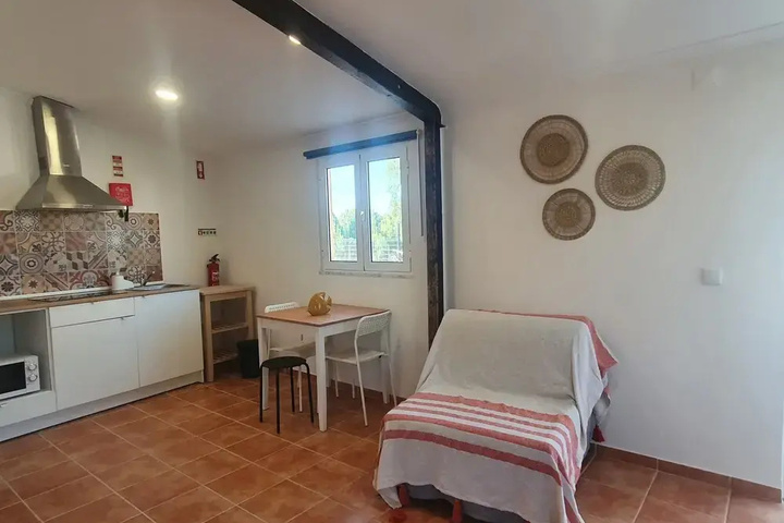 Room 4 of 23