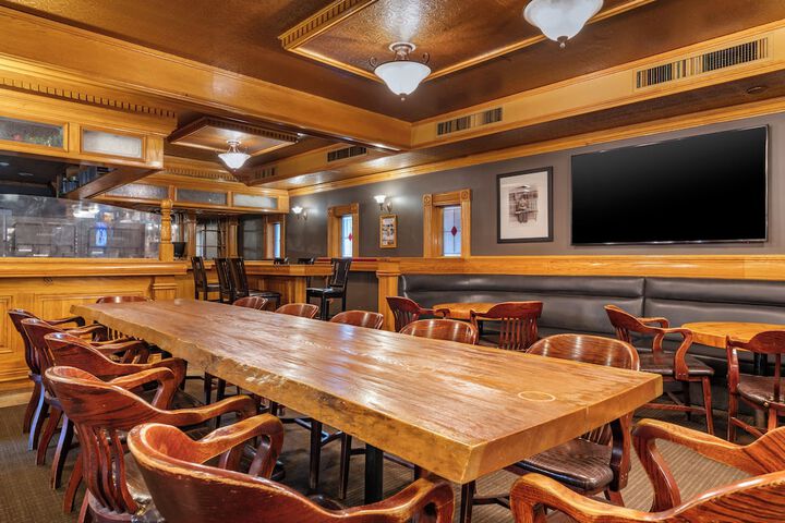 Sports bar