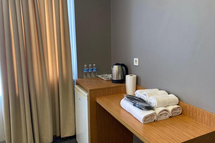 Room 8 of 39