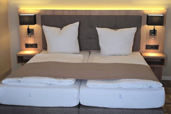 Room 13 of 46