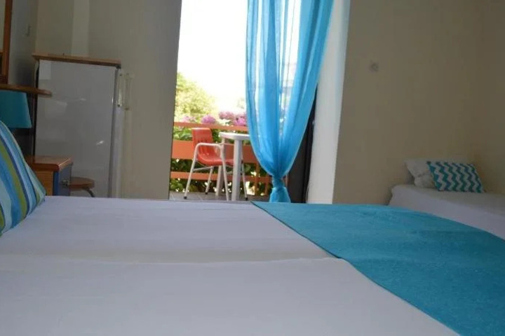 Room 3 of 9
