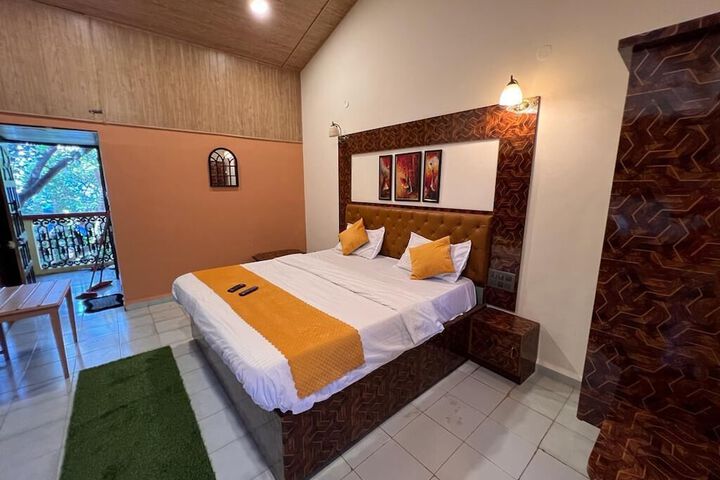 Room 3 of 15