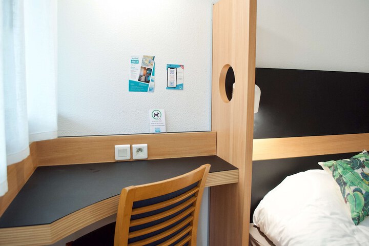 Room 14 of 130