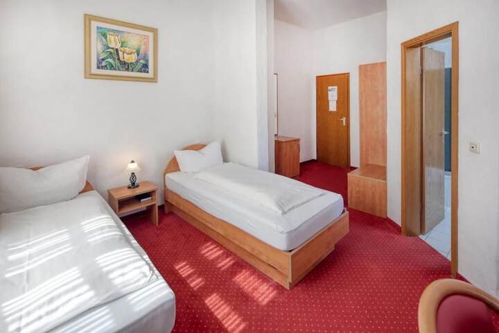 Room 2 of 17