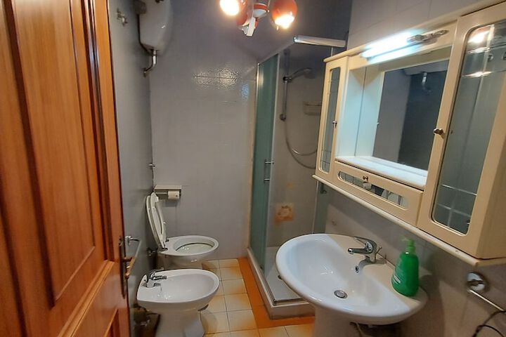Room 35 of 56