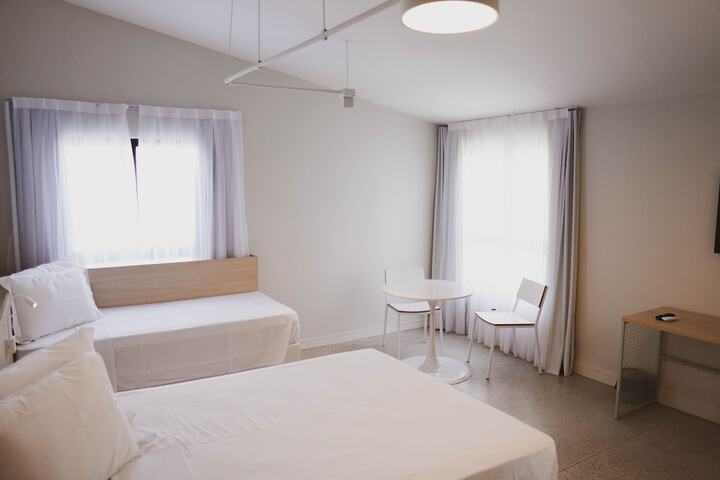 Room 22 of 68